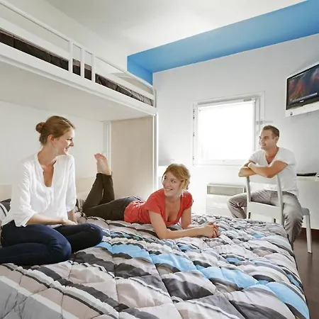 Hotel Hotelf1 Le Mans Sud 3*